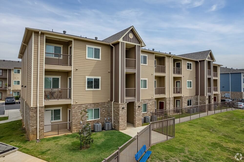 Hanford Investments Multifamily Investment Fund Parkside Apartments