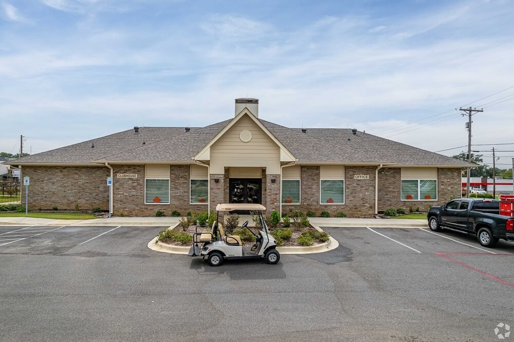 Hanford Investments Investment Fund Parkside Apartments